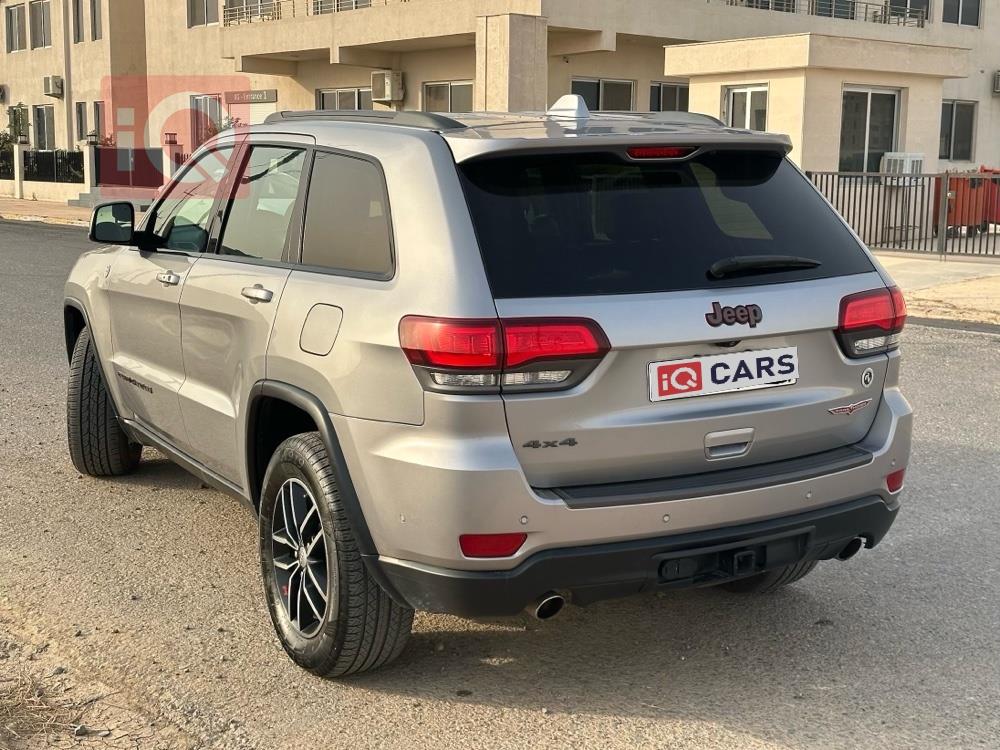 جيب جراند شيروكي